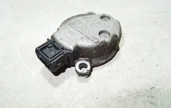 Audi A6 S6 C5 4B Crankshaft position sensor 058905161B 0232101024