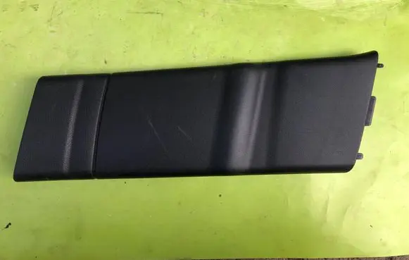 Mini Cooper Countryman R60 (B) pillar trim (bottom) 9801265