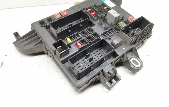 Opel Insignia A Fuse module 89LXXK001982 544949969