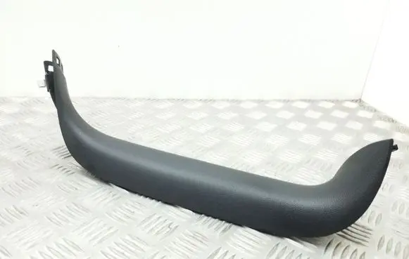 Volkswagen Touran III Tailgate/trunk upper cover trim 5TA867703B