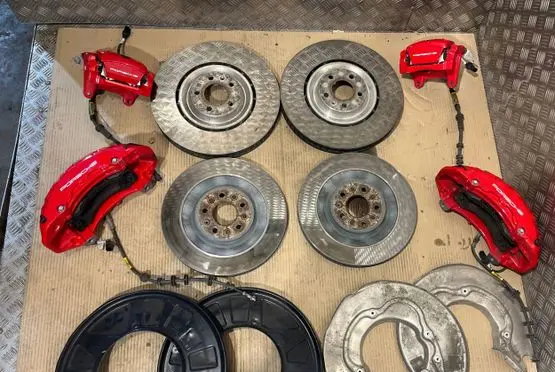 Porsche Macan (95B) Brake discs and calipers set 