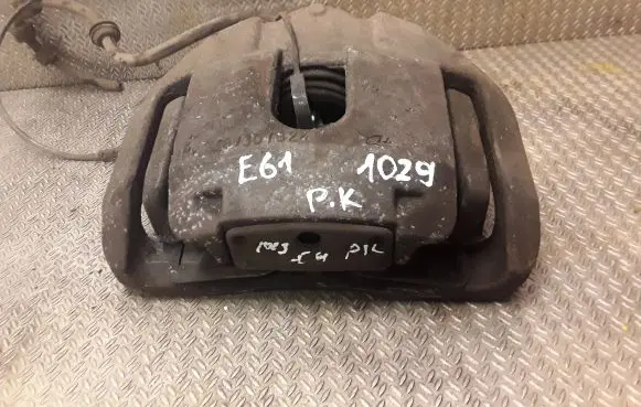BMW 5 E60 E61 Front brake caliper 6753659 34116753659