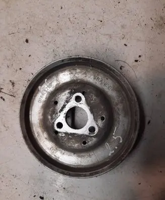 Audi A6 S6 C4 4A Power steering pump pulley 08145255
