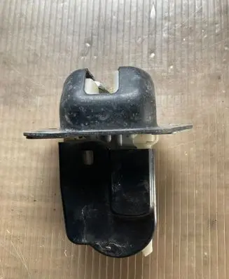 Renault Koleos I Tailgate/trunk/boot lock/catch/latch