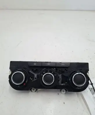 Skoda Superb B6 (3T) Climate control unit 3T0820047M