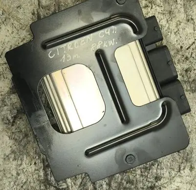 Citroen C4 II Engine control unit/module 975495080