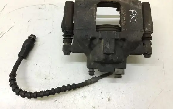 Chrysler Town & Country V Front brake caliper 16018401