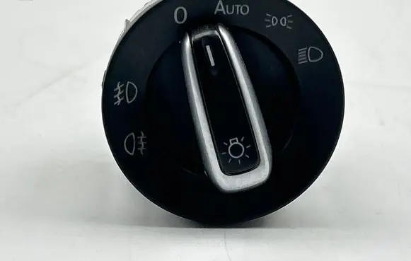 Volkswagen PASSAT B7 Light switch 10018630 5N0941431