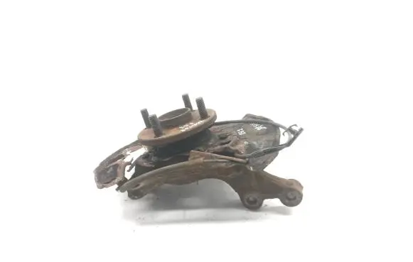 Toyota Yaris Front wheel hub