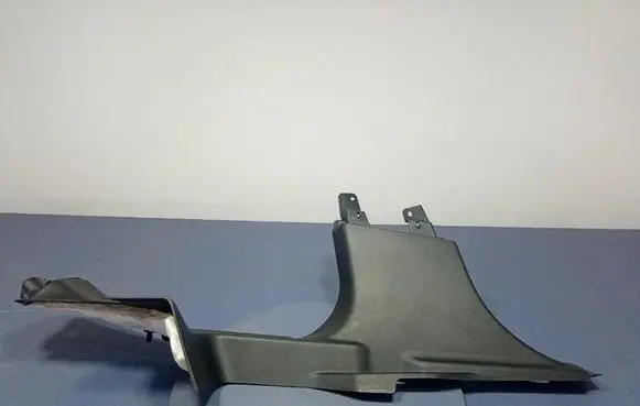 Maserati Levante Foot area side trim 670040378