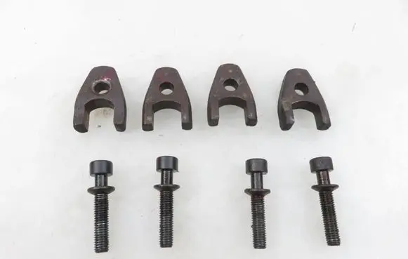 KIA Sorento Fuel Injector clamp holder 