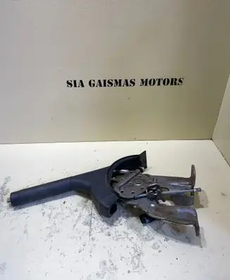 Suzuki SX4 Hand brake release handle 