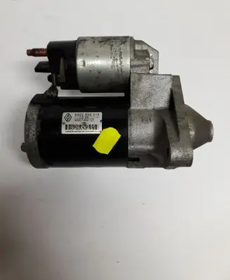 Renault Megane III Starter motor 8200665518 M000T45971ZT