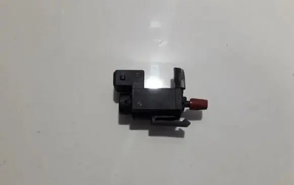BMW 5 E39 Turbo solenoid valve 72234100 1742712