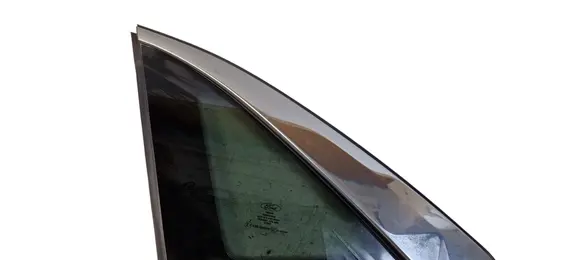 Ford Escape IV Rear side window 43R004589 R83UB E000266
