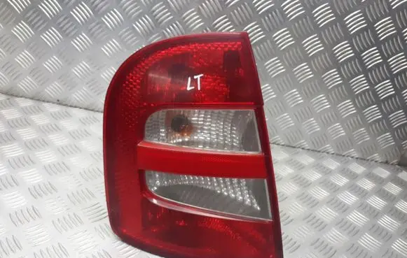 Skoda Fabia Mk1 (6Y) Rear/tail lights 6Y6945095