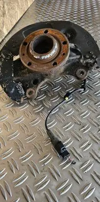 Peugeot 308 Front wheel hub