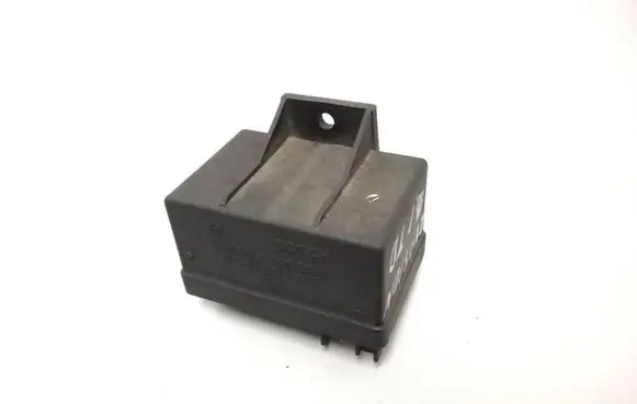 Fiat Ulysse Glow plug pre-heat relay 0281003005