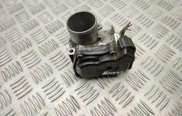 Opel Vivaro Throttle valve 8200987453