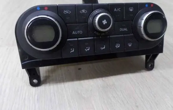 Nissan Qashqai Climate control unit 27500-JD40D 45731
