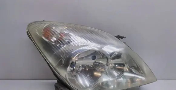 Toyota Corolla Verso E121 Headlight/headlamp