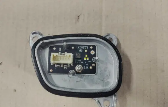 Volkswagen Golf VIII LED ballast control module 