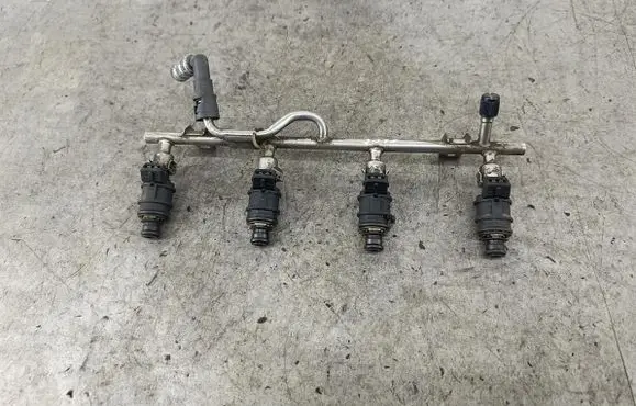 Opel Vectra C Fuel main line pipe 90536149