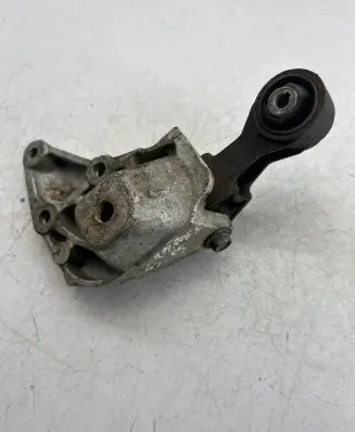 Citroen C5 Engine mount bracket 9647029580