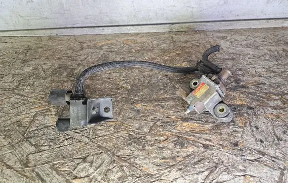 Toyota Corolla E120 E130 Turbo solenoid valve 2581927020 1397000670 9091012232