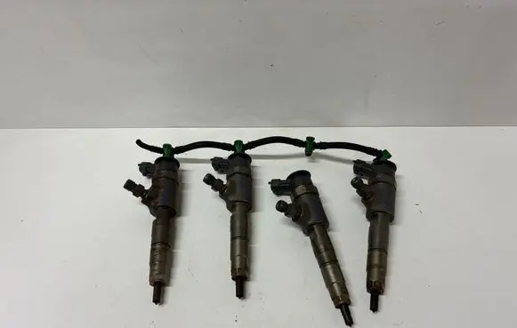 Ford Fiesta Fuel injectors set CV6Q9F593AA 0445110489