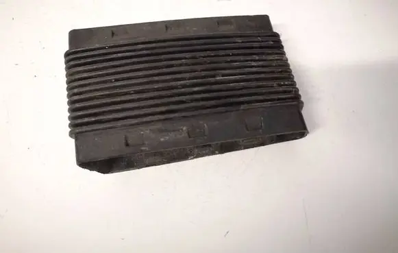 Audi A4 S4 B7 8E 8H Air intake hose/pipe 8E0129739C