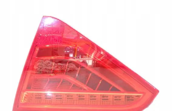 Audi A5 8T 8F Tailgate rear/tail lights 8T0945094C