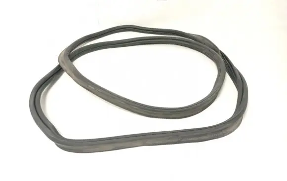 Volkswagen Golf VIII Trunk rubber seal (body) 5H9827705B