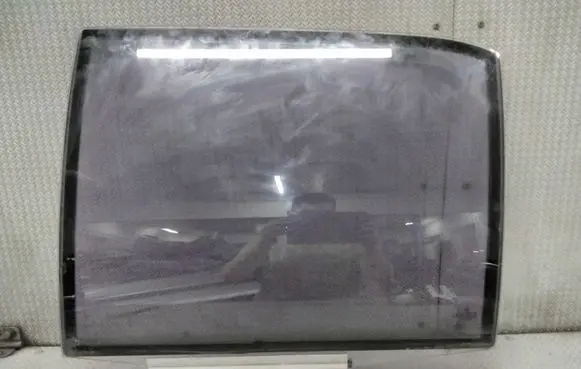 Rear door window glass
