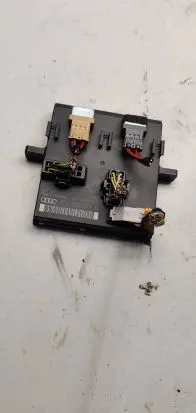 Audi A4 S4 B7 8E 8H Comfort/convenience module 8e0907279N
