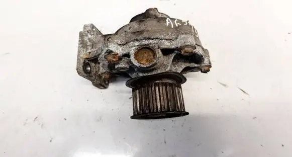 Chrysler Voyager Water pump 