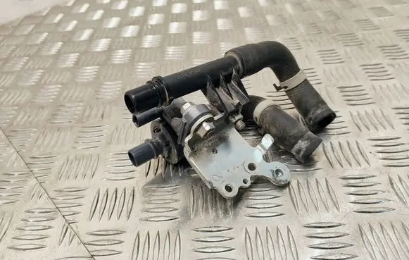 Toyota RAV 4 (XA50) Engine coolant pipe/hose 1L01BA4071