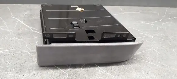 Chrysler Grand Voyager III Glove box 586221