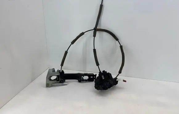 Renault Koleos II Front door lock