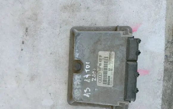Audi A3 S3 8L Engine control unit/module 038906018bp