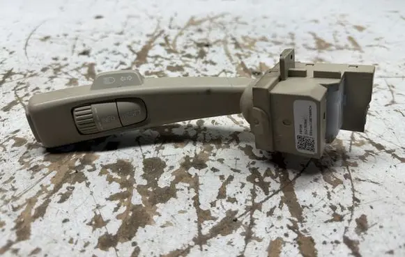 Volvo XC70 Indicator stalk 31275354