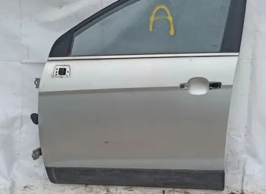 Chevrolet Captiva Front door Sidabrine