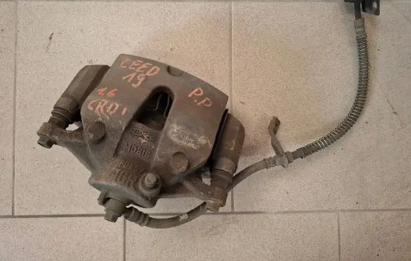 KIA Ceed Front brake caliper 58130G4100