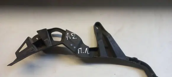 Audi A2 Front bumper mounting bracket 8Z0854729