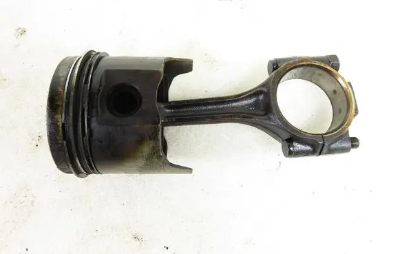 Fiat 126 Piston with connecting rod 