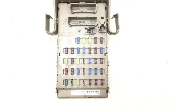 Subaru Legacy Fuse module 82201AJ000