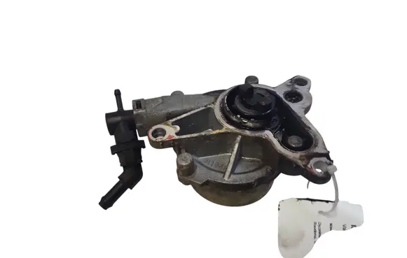 Nissan Qashqai Vacuum pump 146503760R