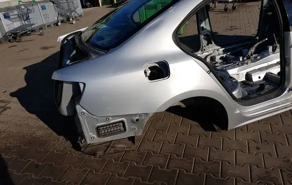 Volkswagen Jetta VI Rear quarter panel 