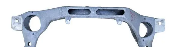 Volkswagen Touareg II Engine mounting bracket 7P0199207A