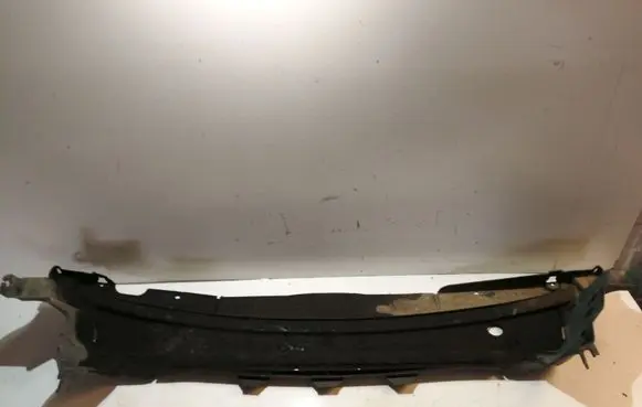 Volvo S60 Front bumper skid plate/under tray 